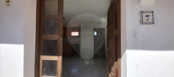 2 bedrooms House in Pinheiro de Azere, Portugal No. 178614 2