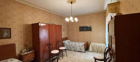 Apartamento de 5 dormitorios en Augusta, Italy No. 331860 4