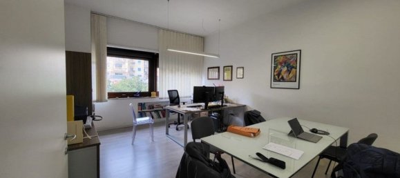4 rooms Apartment in Palermo, Italy No. 46074 6