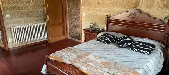 5 bedrooms House in Ourense, Spain No. 190662 24