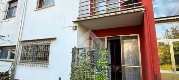 3 Schlafzimmer Villa in Torrile, Italy, Nr. 346175 2