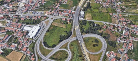 329m² Commercial property in Viana do Castelo, Portugal No. 111490 12