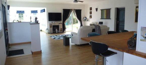 3 Schlafzimmer Haus in La Celle-Dunoise, France, Nr. 109336 7