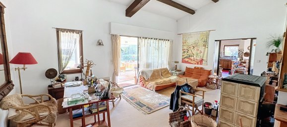 3 Schlafzimmer Haus in San-Giuliano, France, Nr. 69777 2