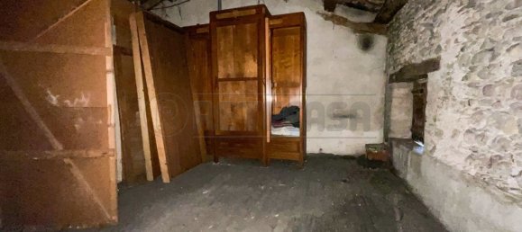 8 rooms House in Udine, Italy No. 21194 20