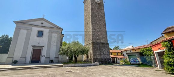 8 rooms House in Udine, Italy No. 21194 4