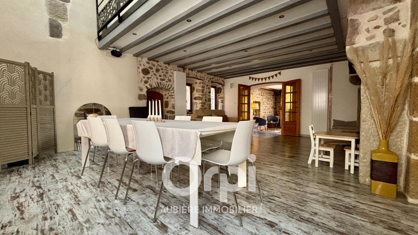 4 chambres Maison à Montpeyroux, France No. 330992