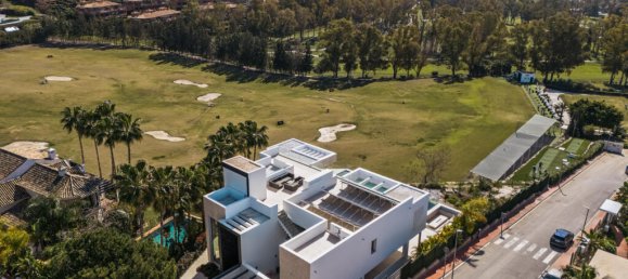 4 bedrooms Villa in Malaga, Spain No. 276688 13