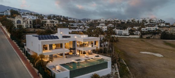 4 bedrooms Villa in Malaga, Spain No. 276688 27