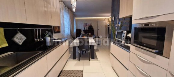 Квартира с 4 спальнями в Гемме, Италия № 332866 8