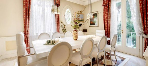 3 bedrooms Villa in Venice, Italy No. 296911 2