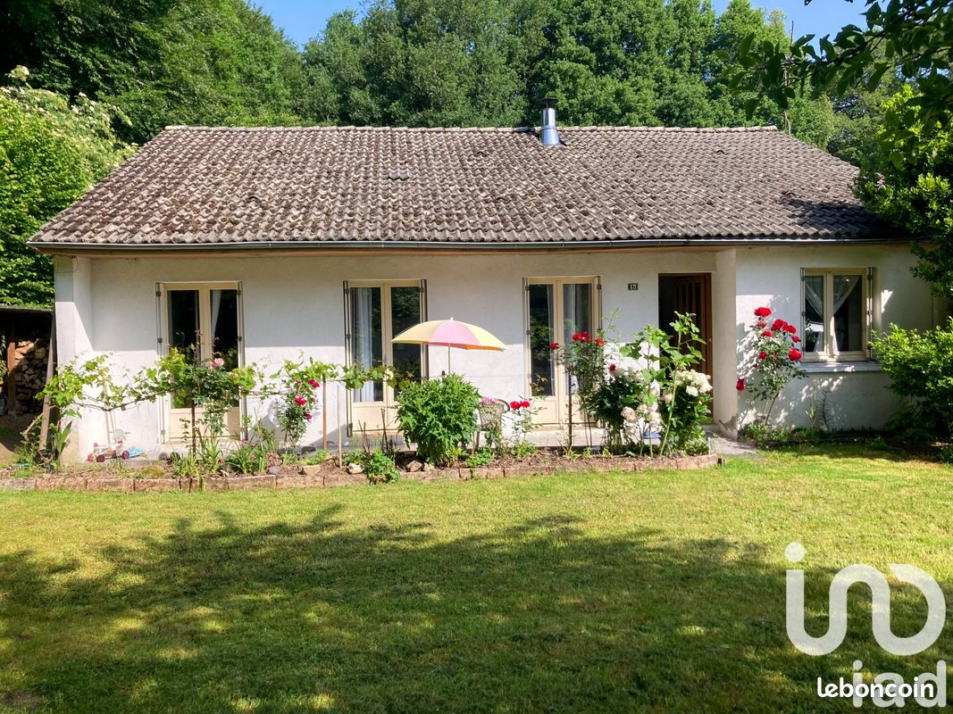 4 bedrooms House in Ussel, France No. 319864