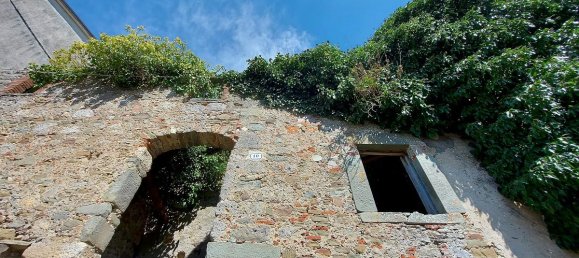 2 bedrooms House in Bagni di Lucca, Italy No. 268 4