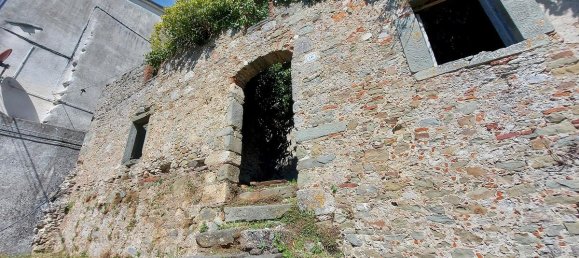 2 bedrooms House in Bagni di Lucca, Italy No. 268 5