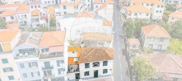 3 bedrooms House in Funchal, Portugal No. 25830 6