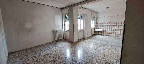 Квартира с 2 спальнями в Лаццате, Италия № 361222 6