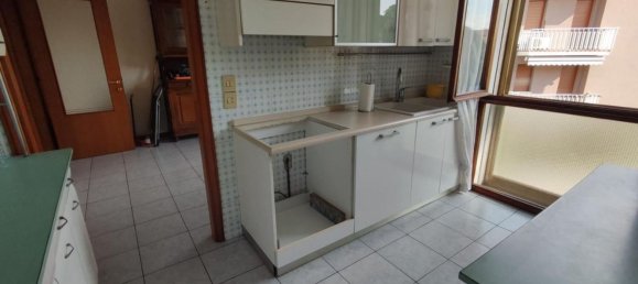 5 bedrooms House in Padua, Italy No. 321985 13