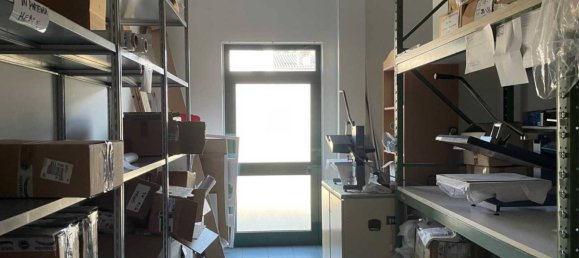 5 rooms Commercial property in Venegono Inferiore, Italy No. 354242 9