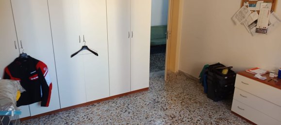 Квартира с 4 комнатами в Бари, Италия № 31272 10