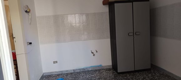 Квартира с 4 комнатами в Бари, Италия № 31272 13