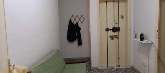 Квартира с 4 комнатами в Бари, Италия № 31272 21