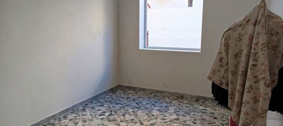 Квартира с 4 комнатами в Бари, Италия № 31272 5