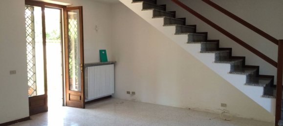 Дом с 4 спальнями в Ломелло, Италия № 365313 5