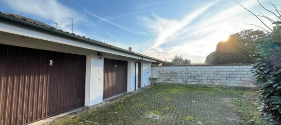 Дом с 4 спальнями в Ломелло, Италия № 365313 16