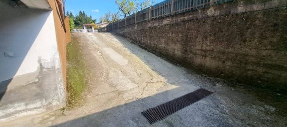 2 bedrooms Apartment in Villafranca in Lunigiana, Italy No. 274188 17