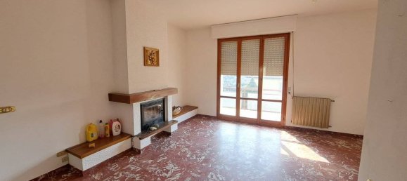 2 bedrooms Apartment in Villafranca in Lunigiana, Italy No. 274188 4