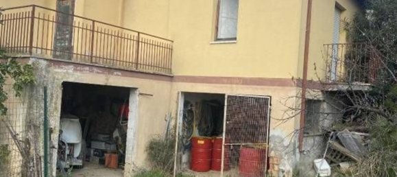 3 rooms House in Roseto degli Abruzzi, Italy No. 265672 5