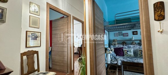 6 rooms Apartment in Genoa, Italy No. 38489 37