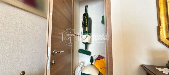 6 rooms Apartment in Genoa, Italy No. 38489 10