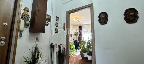 6 rooms Apartment in Genoa, Italy No. 38489 26
