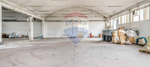 Grundstück in Lonate Pozzolo, Italy 280m², Nr. 57007 3