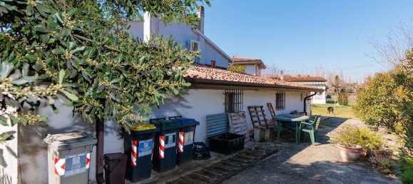 5 rooms House in Quarto d'Altino, Italy No. 11614 54