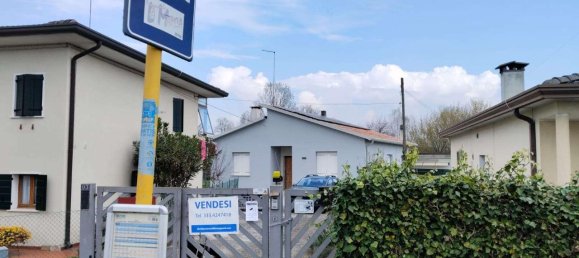 5 rooms House in Quarto d'Altino, Italy No. 11614 28