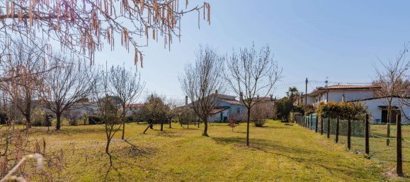 5 rooms House in Quarto d'Altino, Italy No. 11614 34