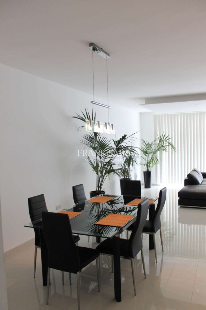 Квартира с 3 спальнями в Свийи, Мальта № 8760