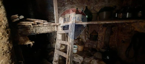 Квартира с 68 комнатами в Матера, Италия № 166064 7