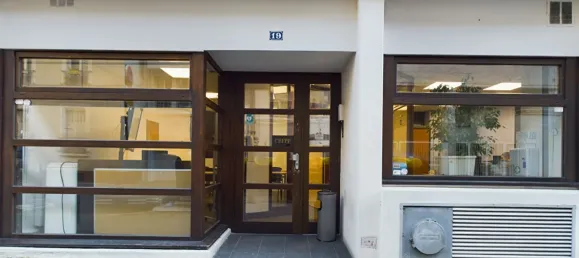 216m² Commercial property in Paris, France No. 319033 8