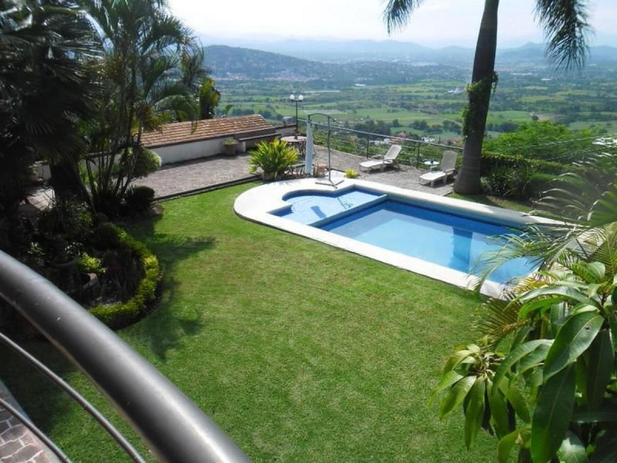 Дом с 4 спальнями в Морелос, Мексика № 162147