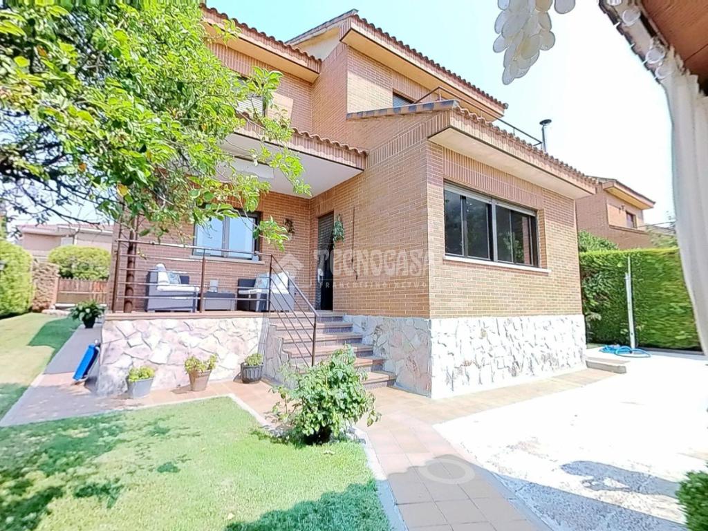 5-Zimmer Haus in Villalbilla, Spain, Nr. 203794