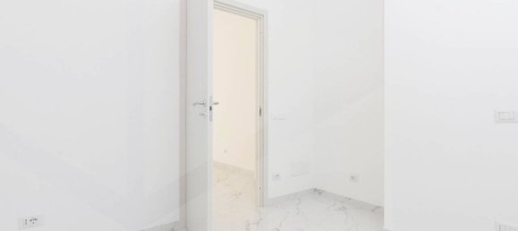 2 rooms Apartment in Ciampino, Italy No. 33647 6