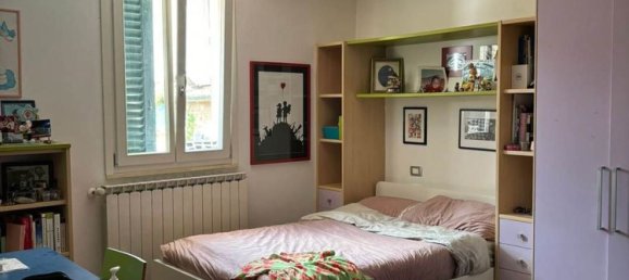 6 rooms Apartment in Prato, Italy No. 148780 18