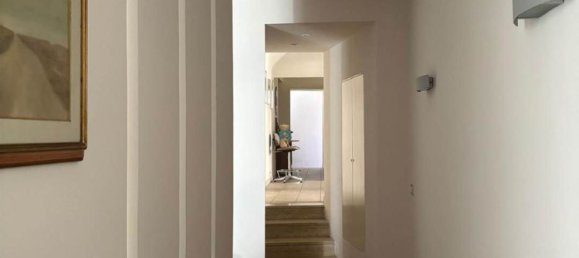 6 rooms Apartment in Prato, Italy No. 148780 7