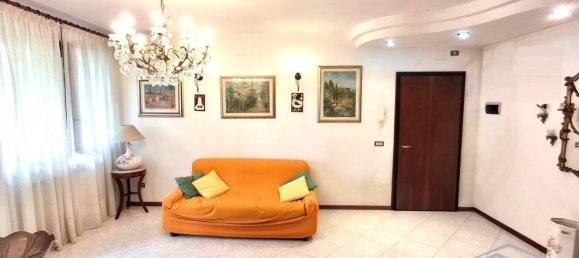 2 bedrooms Apartment in Florence, Italy No. 328807 10