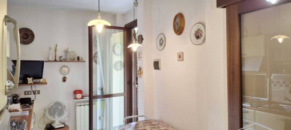 2 bedrooms Apartment in Florence, Italy No. 328807 12