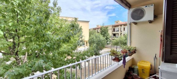 2 bedrooms Apartment in Florence, Italy No. 328807 4