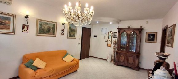 2 bedrooms Apartment in Florence, Italy No. 328807 9